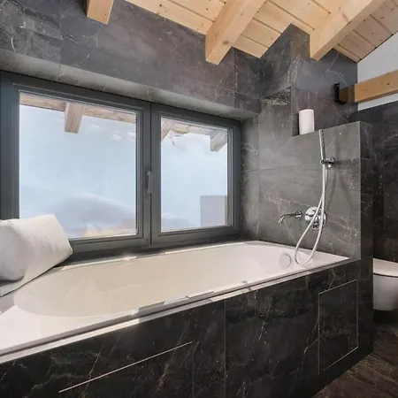 Luxury With Panoramic Views, Sauna, Hot Tub & Cinema Alpstuga