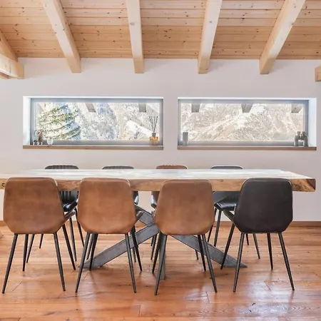 Luxury With Panoramic Views, Sauna, Hot Tub & Cinema