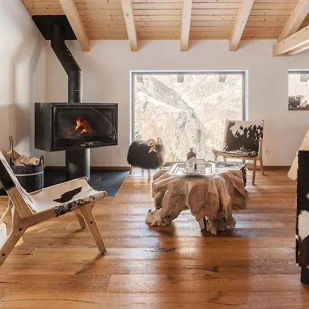 Luxury With Panoramic Views, Sauna, Hot Tub & Cinema *