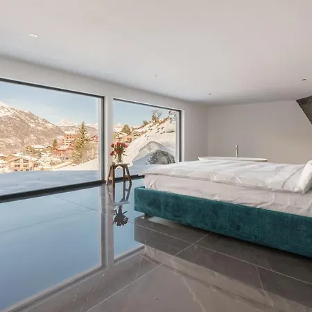 Luxury With Panoramic Views, Sauna, Hot Tub & Cinema