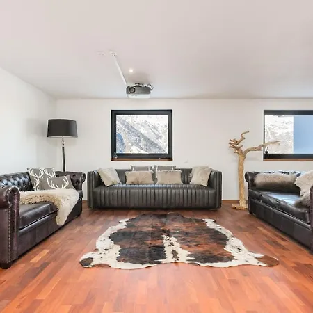 Luxury With Panoramic Views, Sauna, Hot Tub & Cinema Grächen