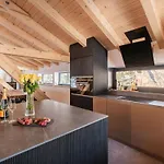 Chalet Luxury With Panoramic Views, Sauna, Hot Tub & Cinema