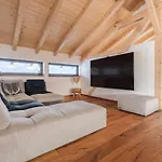 Luxury With Panoramic Views, Sauna, Hot Tub & Cinema * Grachen