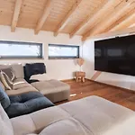 Luxury With Panoramic Views, Sauna, Hot Tub & Cinema Chalet