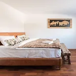 Luxury With Panoramic Views, Sauna, Hot Tub & Cinema Chalet