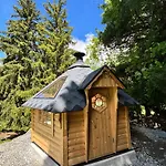 Chalet Luxury With Panoramic Views, Sauna, Hot Tub & Cinema